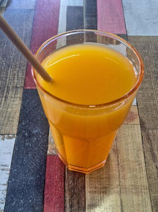 Zumo de naranja natural (330 ml.)