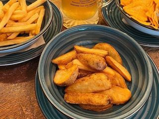 Картопля по-селянськи або фрі L на вибір (200g)