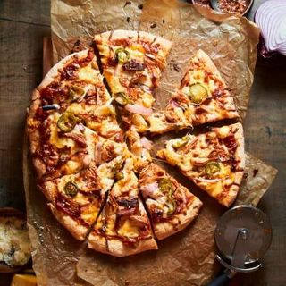 BBQ chicken pizza