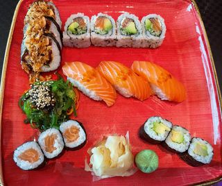 Salmon Kumiawase set Shock Deal