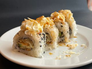 P26 Uramaki mandorle e tempura