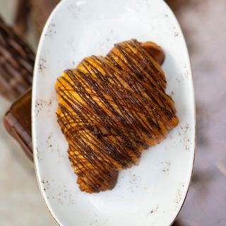 Круассан шоколадный