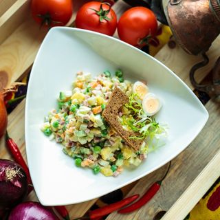 Салат "Оливье" по-домашнему