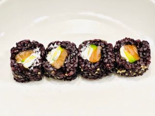 Uramaki Philadelphia nero 8 pezzi