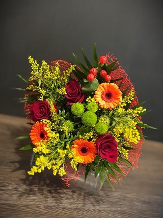 Buchet mixt portocaliu rosu