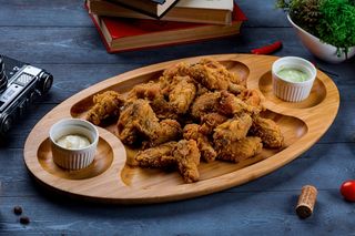 Куриные крылышки с соусом (12 шт.)