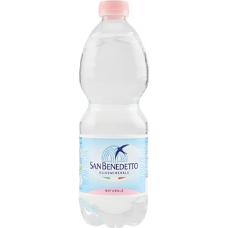 Acqua naturale