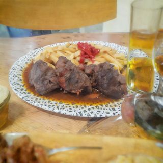 Carrilleras De Ternera al Vino Tinto