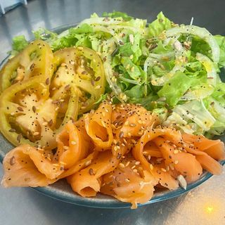 Salada de Salmão