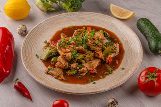 Жареная курица с брокколи