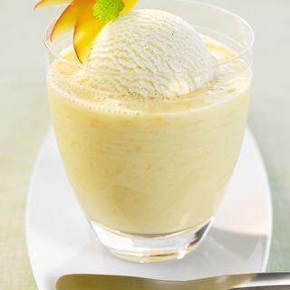 Mango and Vanilla Smoothie