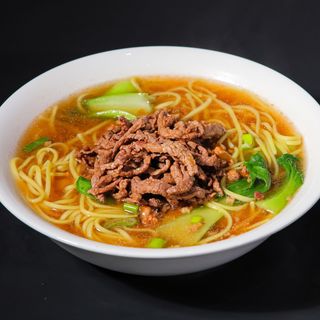 Spaghetti in brodo con manzo