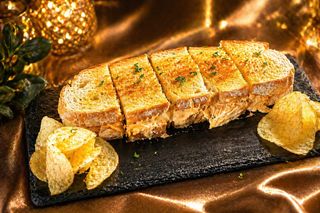 Tosta de Pasta de Frango em Pão de Mafra Especial