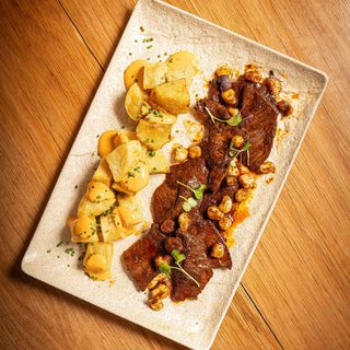 Anticuchos Clásicos