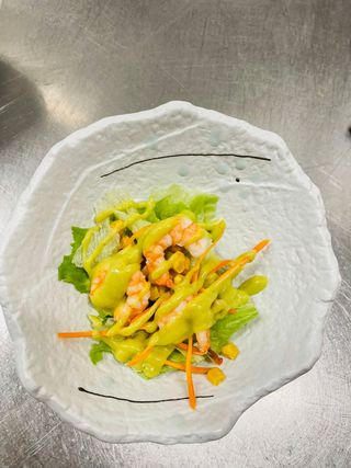 A75  Insalata con gamberi