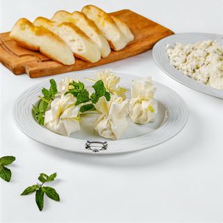 ნადუღი პიტნით სულგუნის ფირფიტაში