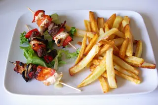 Brochettes de Bœuf & Frites - 2 Pièces