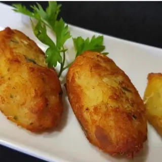  4 Unidade Pastéis de Bacalhau