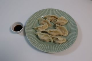 Knedle sa svinjetinom 8 komada