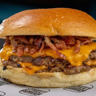 Burger Smash Cheese Bacon Con Papas
