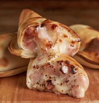 Empanada De Jamón Y Queso (1 Ud.)