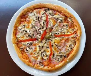 Pizza Kaprićoza