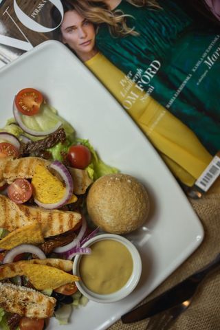 Sałatka grillowany kurczak 300g