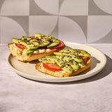 Tostadas con Aguacate
