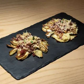 Flor de alcachofa a la brasa