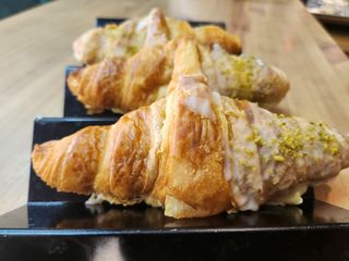 Croissant De Pistacho