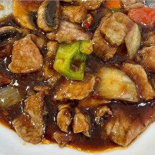 Ternera con Salsa Picante