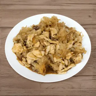 202. Пилешко месо с бели гъби (500г)