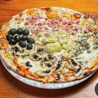 pizza cuatro estaciones