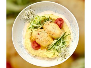 Котлетки з індички під чизз-соусом на картопляному пюре (350g)