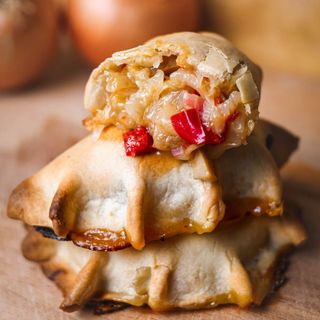 Empanada De Cebolla Y Seta