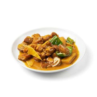 24 - Pollo con Salsa Curry