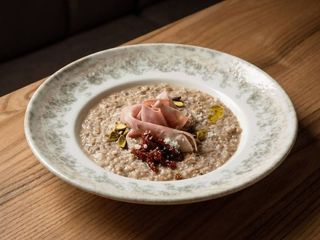 Вівсянка з в'яленими томатами і мортаделою (300g)