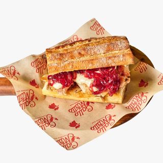 Sandwich ai funghi e pollo smashed