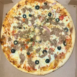 Pizza Atún, Mediana