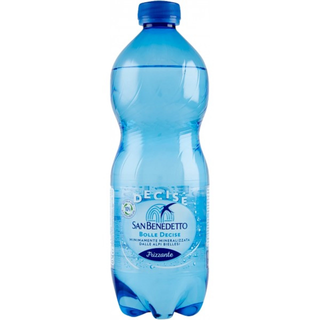 Acqua frizzante in Bottiglia