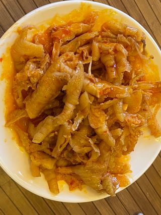 Patas De Pollo Con Salsa Ajo Y Vinagre