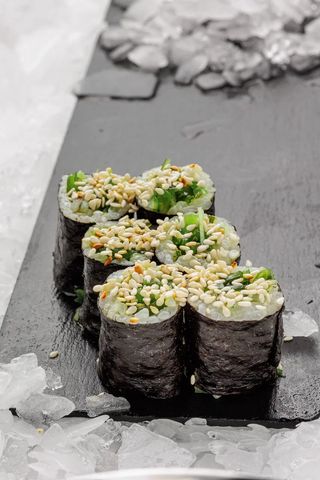 Maki hiyashi wakame