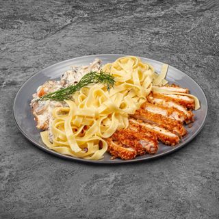 Penne cu piept de pui si ciuperci