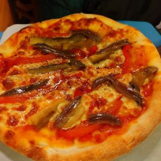 Pizza napolitana (28 cm.)