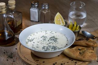 Ciorba de pui a la grecque