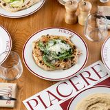 პომიდორი და ყავისფერი კარაქი