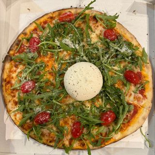 Burrata Pizza 