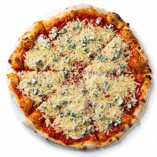 Куатро Формаджи голяма