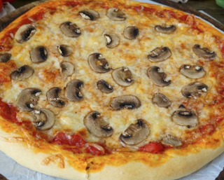 Pizza Funghi 