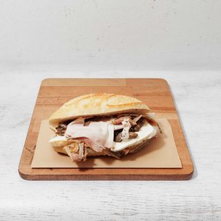 Panino pizza cavallo 1